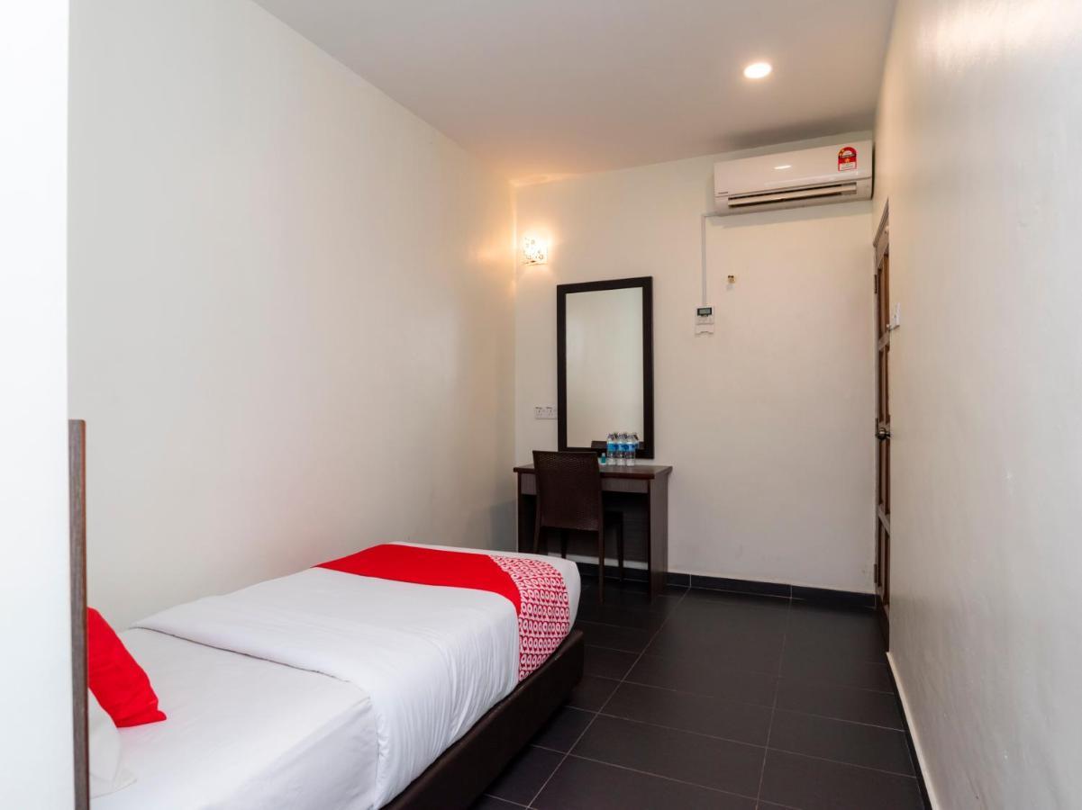 Oyo 44095 Bluewater Hotel Mersing Exteriér fotografie